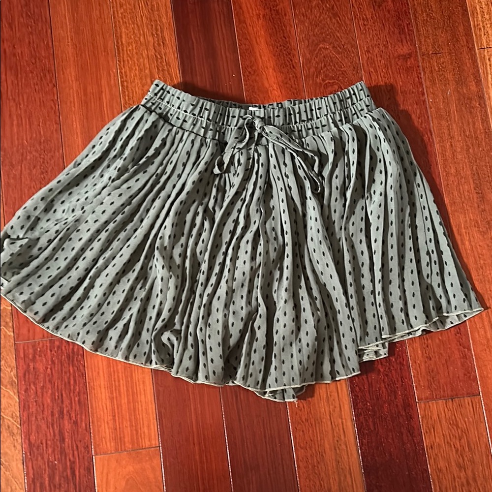 Elegant Olive Green Polka Dot Skort